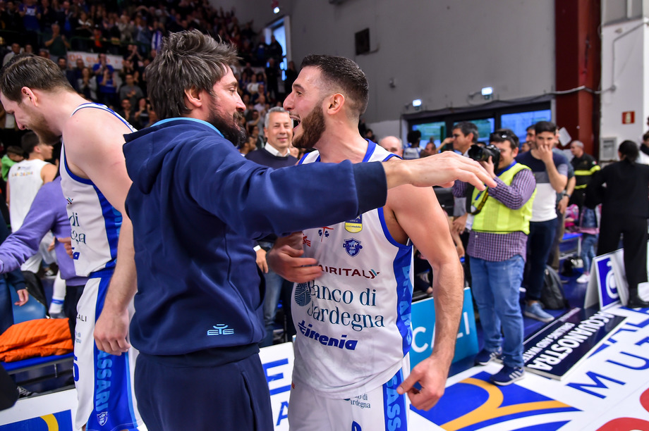 Fiba Europe Cup, Banco di Sardegna a Wurzburg per la finale di ritorno (ore 17, diretta Dinamo Tv). Pozzecco: 'Sereni e orgogliosi di giocarci questa occasione'