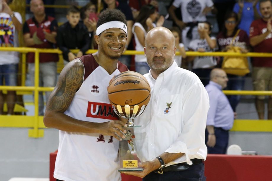L'Umana Venezia vince a Lignano battendo in finale l'Alma Trieste. Deron Washington è l'Mvp del torneo