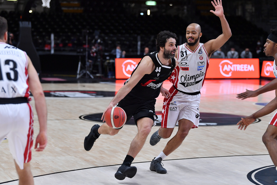 A|X Armani Exchange Milano-Virtus Segafredo Bologna per lo scudetto: l'Olimpia ha già giocato 18 finali, la Virtus 12