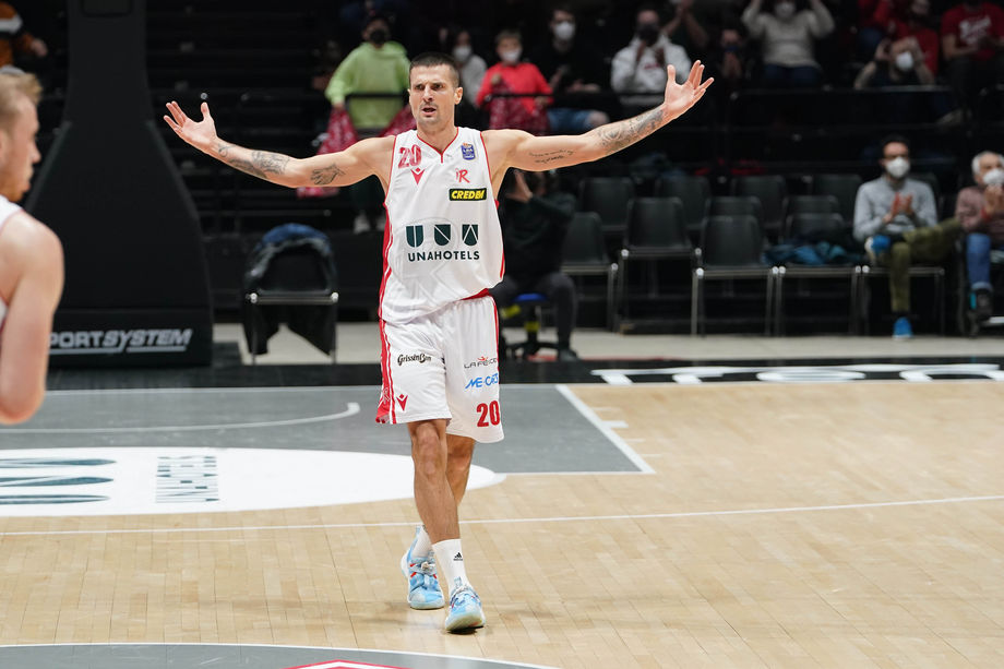 UNAHOTELS Reggio Emilia, contro Varese Andrea Cinciarini sigla il suo massimo in carriera per punti (27) e valutazione (47)