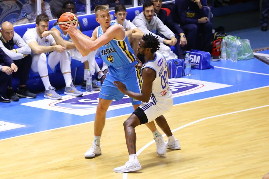 Con 16 punti dopo 12 gare è la miglior Vanoli Cremona di sempre. Peyton Aldridge a quota 29 raggiunge Saunders e realizza 3 record personali (triple, tiri segnati e valutazione)  
