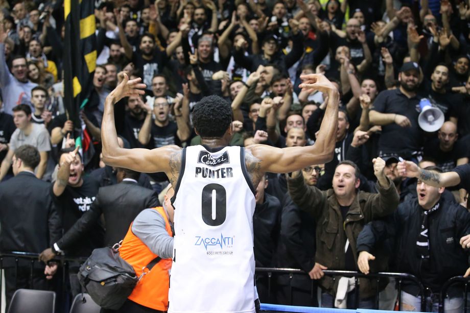 I numeri del Natale Bianconero: 14.024 tifosi alla Unipol Arena in due gare