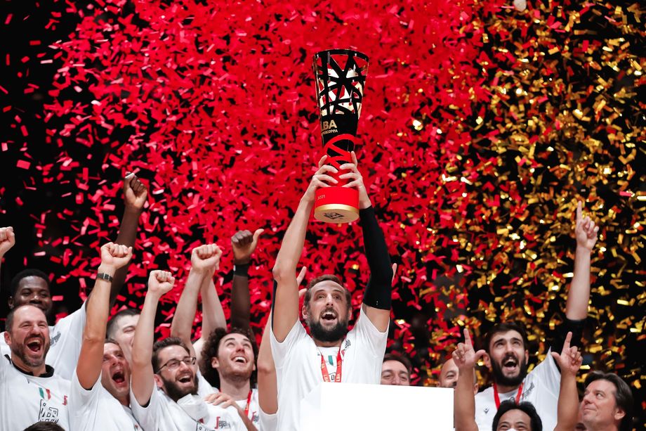 La Discovery+  Supercoppa alla Virtus Segafredo Bologna: l'A|X Armani Exchange Milano cede 90 a 84