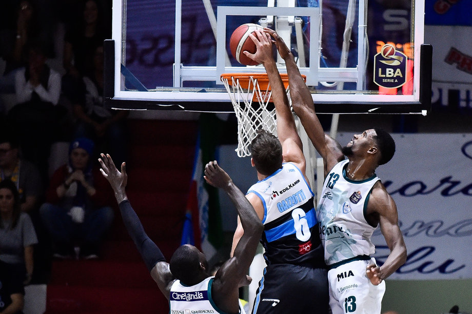 Acqua S. Bernardo, a Cremona record stagionale di stoppate (6) per Hayes. Wilson realizza il suo 'high' personale (21 punti in 27 minuti)