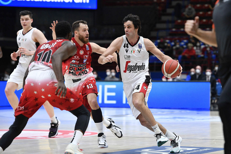 Virtus Segafredo Bologna e A|X Armani Exchange Milano si affronteranno in finale per la 4ª volta nella storia dopo l'introduzione dei playoff