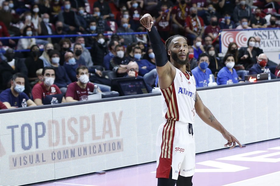 Il posticipo Fortitudo Kigili Bologna – Allianz Trieste chiude stasera l’11° turno: l'ex Banks a -8 da 3.500 punti in Serie A