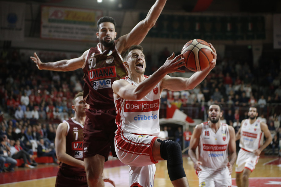 LBA Serie A PosteMobile, i numeri della giornata: per Djordjevic panchina n° 100 in A (55 vittorie)