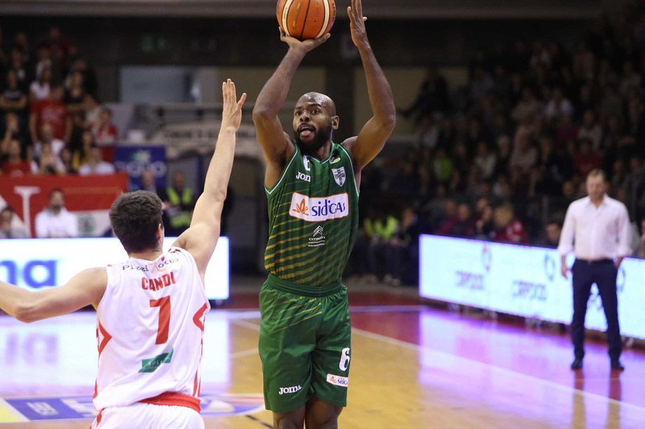 Sidigas, nel poker di Reggio la mano di Green (che ora insegue Ledo) e Cole, re degli assist