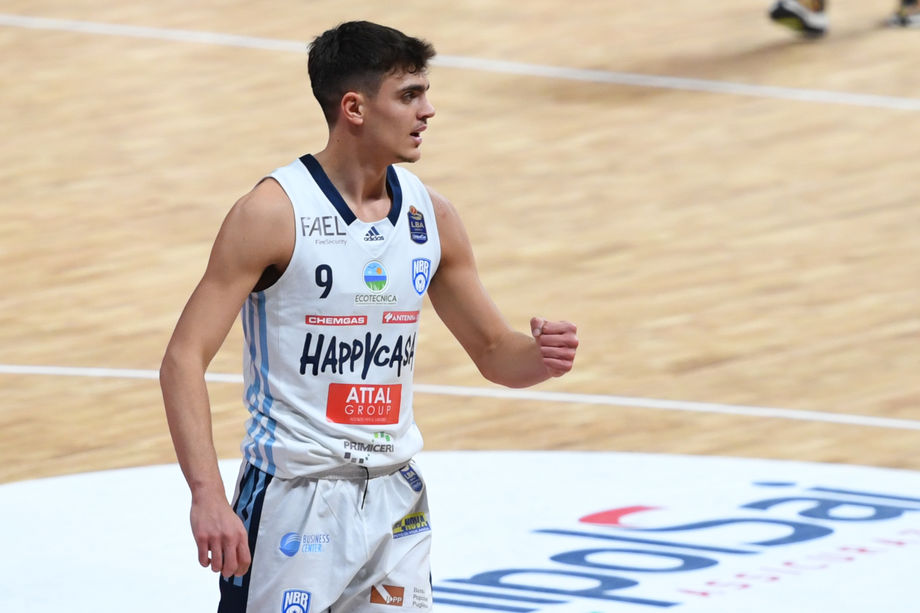 Riccardo Visconti: “Scambio con Varese? Ho deciso io di restare a Brindisi e mettermi in gioco. Il mio idolo è Reggie Miller"