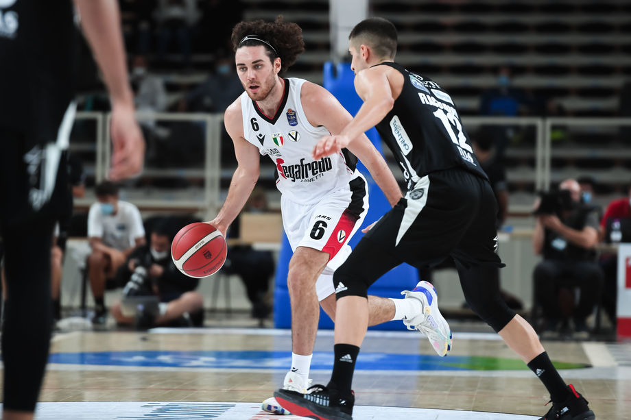 Virtus Segafredo Bologna - Dolomiti Energia Trentino, 13ª sfida tra le due squadre
