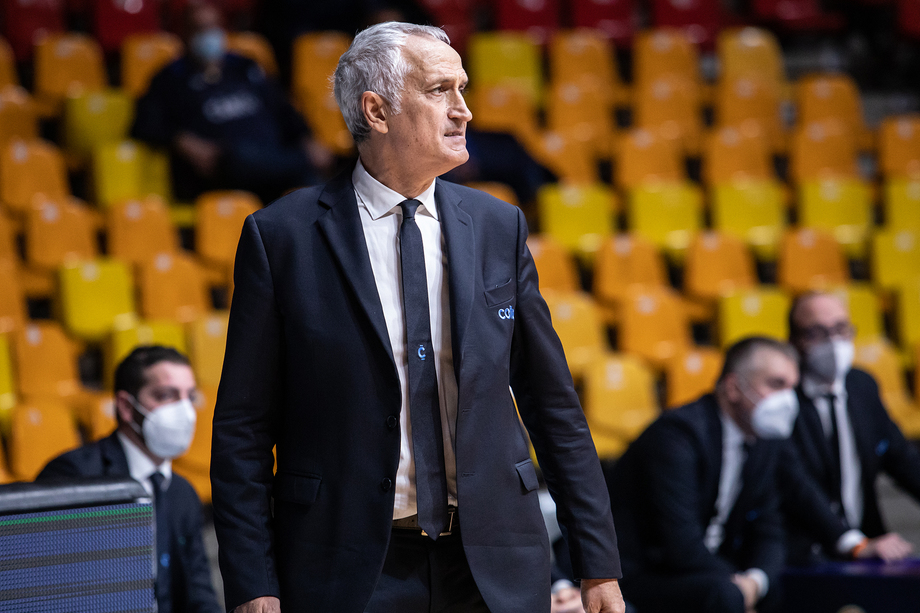 Acqua S.Bernardo Cantù, esonerato il coach Cesare Pancotto