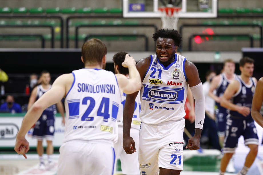 De' Longhi Treviso, Sokolosvki si ripete (24.7 punti di media nelle ultime 3 gare). Mekovulu da record nel tiro da 2, rimbalzi offensivi e valutazione