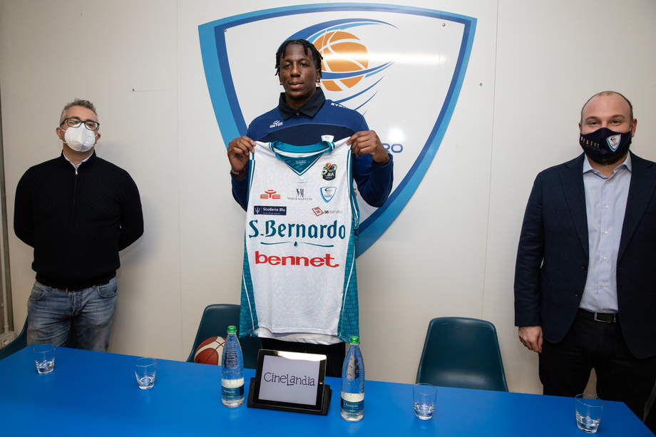 Acqua S.Bernardo Cantù, il nuovo centro Bigby-Williams si presenta : 'Porterò difesa, stoppate ed energia'