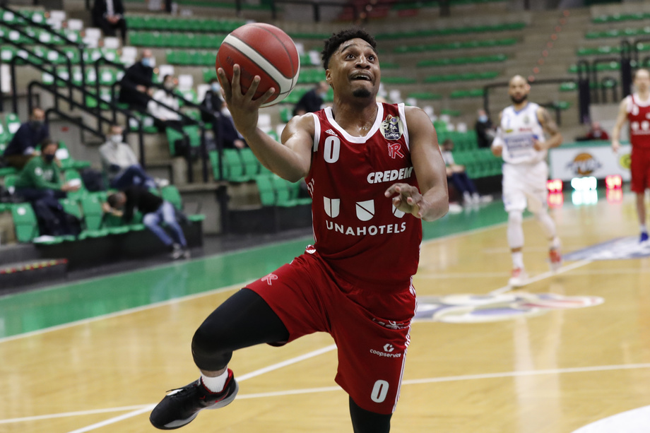 FIBA Europe Cup: finisce l'avventura della UNAHOTELS Reggio Emilia sconfitta dall'Oradea