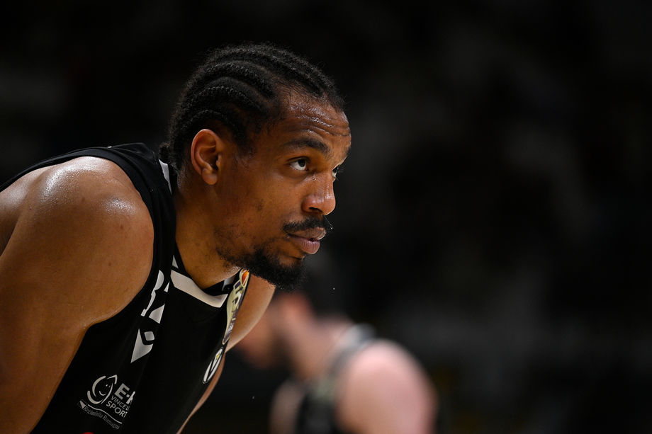 La Virtus Segafredo Bologna risolve il contratto con Hunter