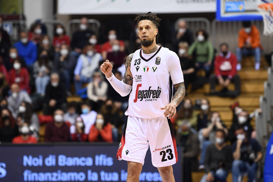 Daniel Hackett e la scelta della Virtus Segafredo Bologna: “La sfida e il progetto mi intrigavano. La Russia mi ha insegnato ad avere forza mentale”