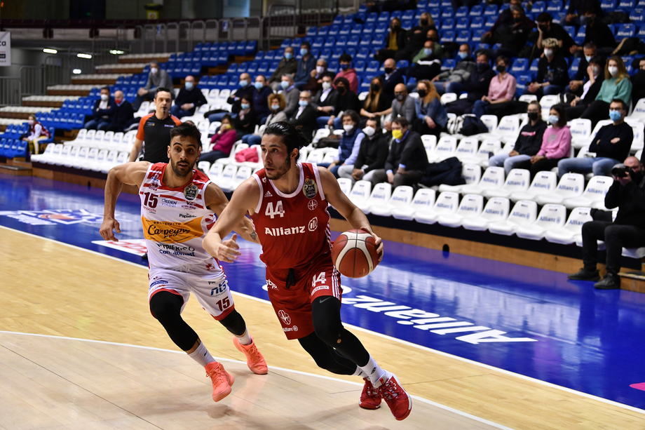 Allianz Pallacanestro, successo importante in chiave playoff sulla Carpegna Prosciutto Pesaro