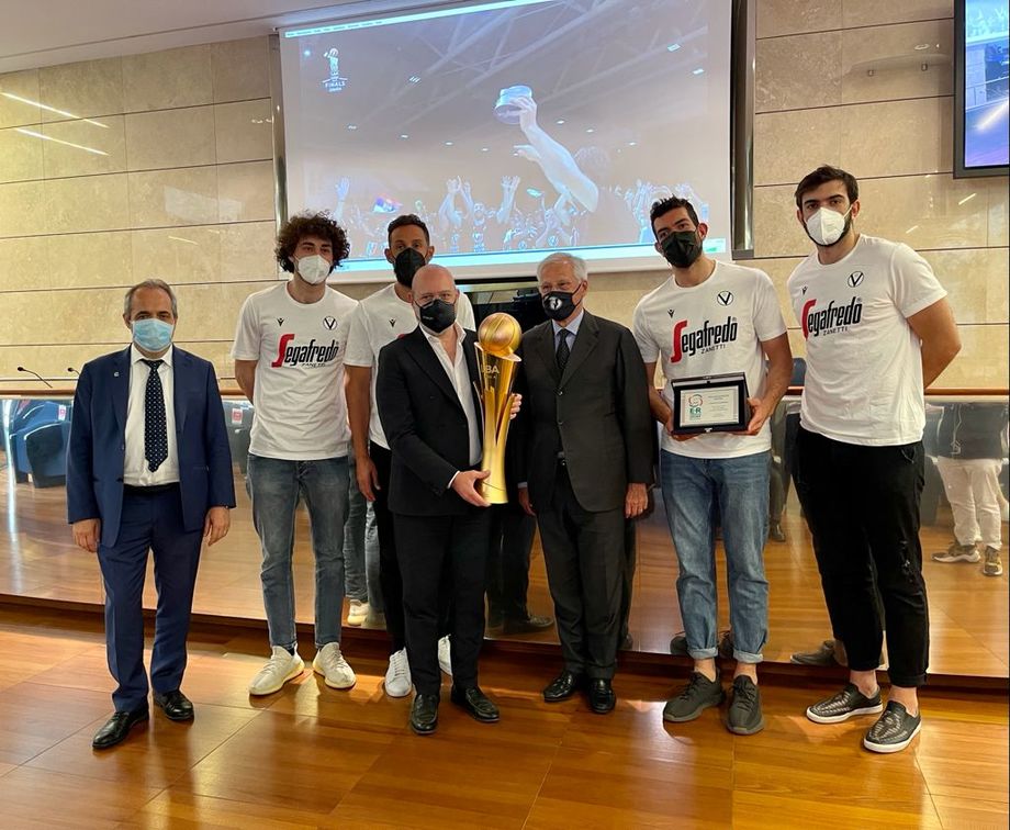 La Virtus Segafredo Bologna premiata in Regione. Il patron Zanetti: 'Scudetto insperato ma meritato'
