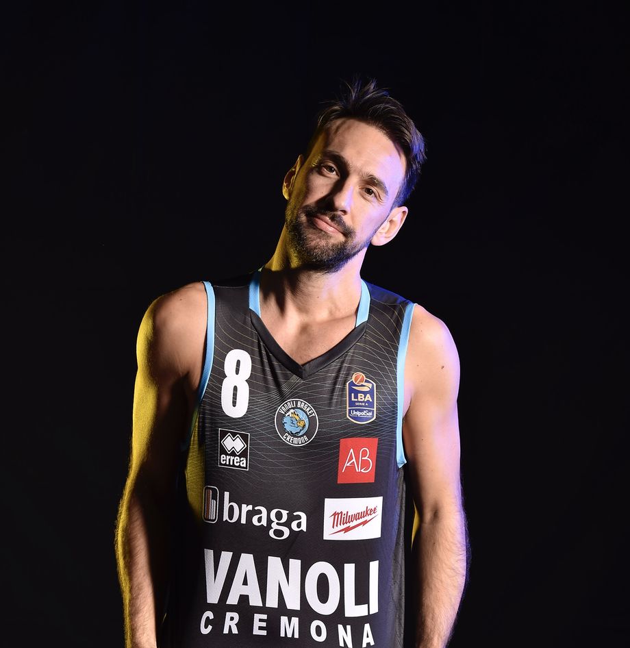 Peppe Poeta vince il premio The Best ITA della 30ª Giornata di Serie A Unipolsai