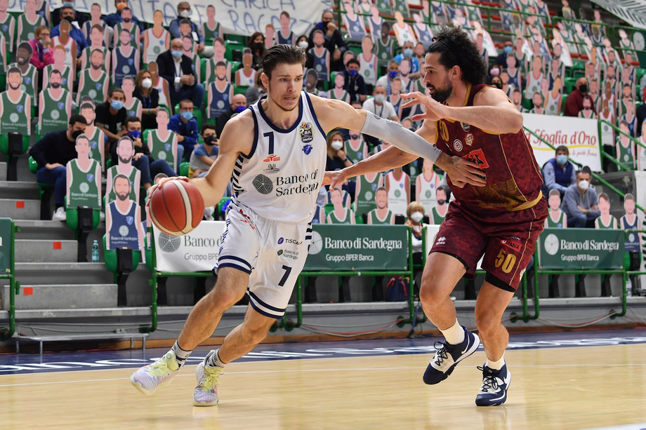 A|X Armani Exchange Milano già in semifinale. Martedì alle 20.45 Gara 4 tra Banco di Sardegna Sassari e Umana Reyer Venezia