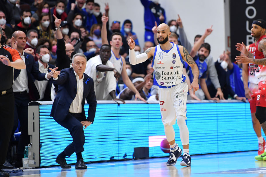 Banco di Sardegna Sassari, nel successo con Milano Logan eguaglia il suo massimo in carriera per triple realizzate (8)