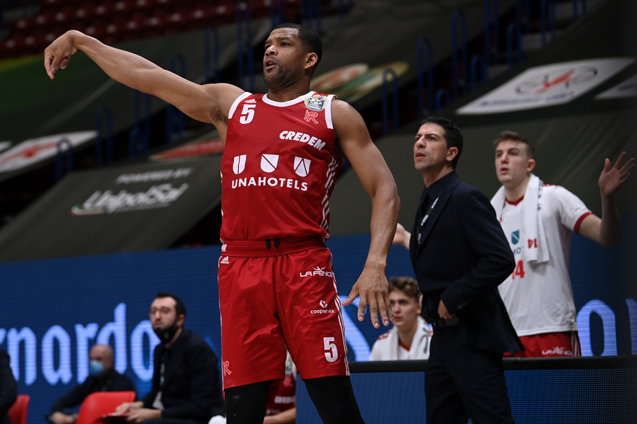 Happy Casa Brindisi, ufficiale la firma di Josh Bostic