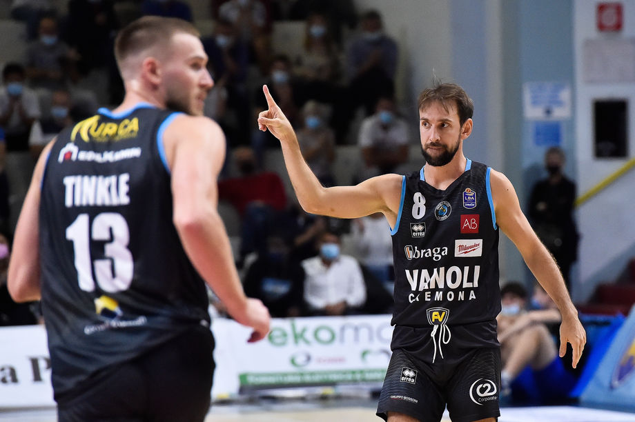GeVi Napoli – Vanoli Cremona: Poeta a -2 da 1.300 assist in Serie A