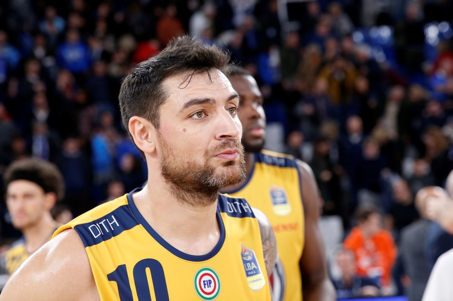 Carpegna Prosciutto Basket Pesaro, ufficiale l'ingaggio di Carlos Delfino