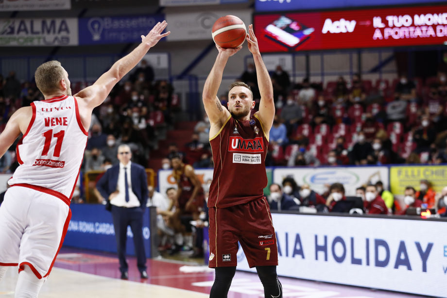 Umana Reyer Venezia, i 32 punti segnati contro Varese nuovo ‘career high’ in Serie A per Stefano Tonut