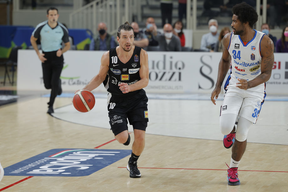 Nutribullet Treviso - Dolomiti Energia Trentino sabato alle 20.30, 7° match nella storia tra i due club