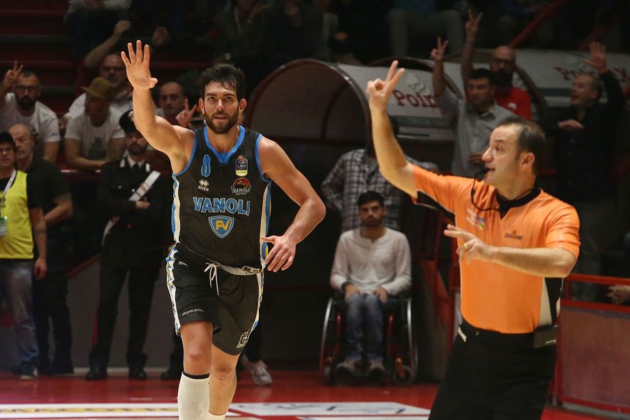 Vanoli Cremona, per Ricci nuovo record personale di punti in A (27) . Ora è secondo nella classifica dei marcatori italiani (16.1 di media)