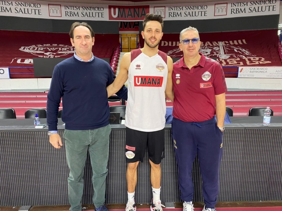 Umana Reyer Venezia, presentato Luca Campogrande: 'Qui il livello è altissimo, ho grande entusiasmo'