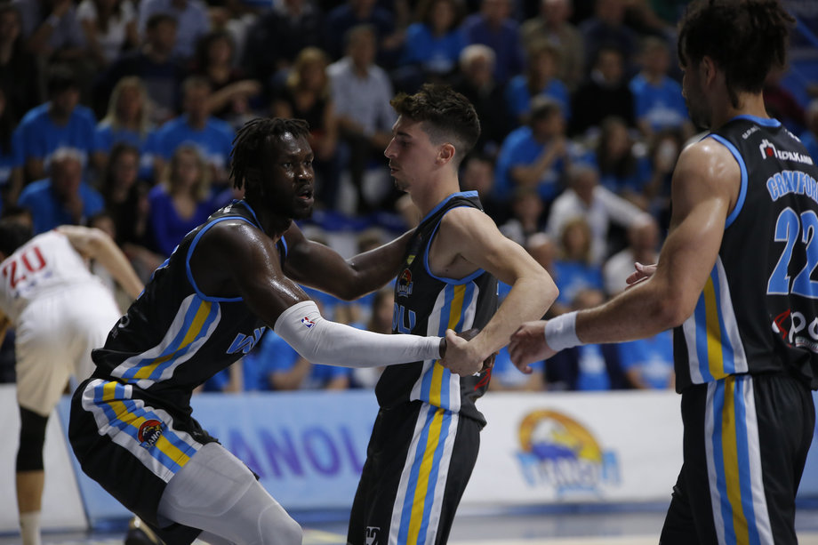 Vanoli, è pioggia di triple (nuovo record di società in postseason), Crawford meglio nei playoff che in regular season (22 punti di media contro 17.4), Ruzzier per la prima volta in doppia cifra