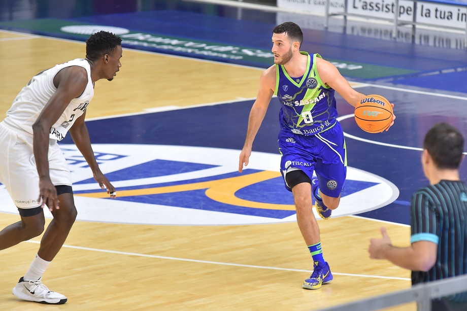 Il Banco di Sardegna Sassari vince a Istanbul e stacca il biglietto per i playoff di BCL