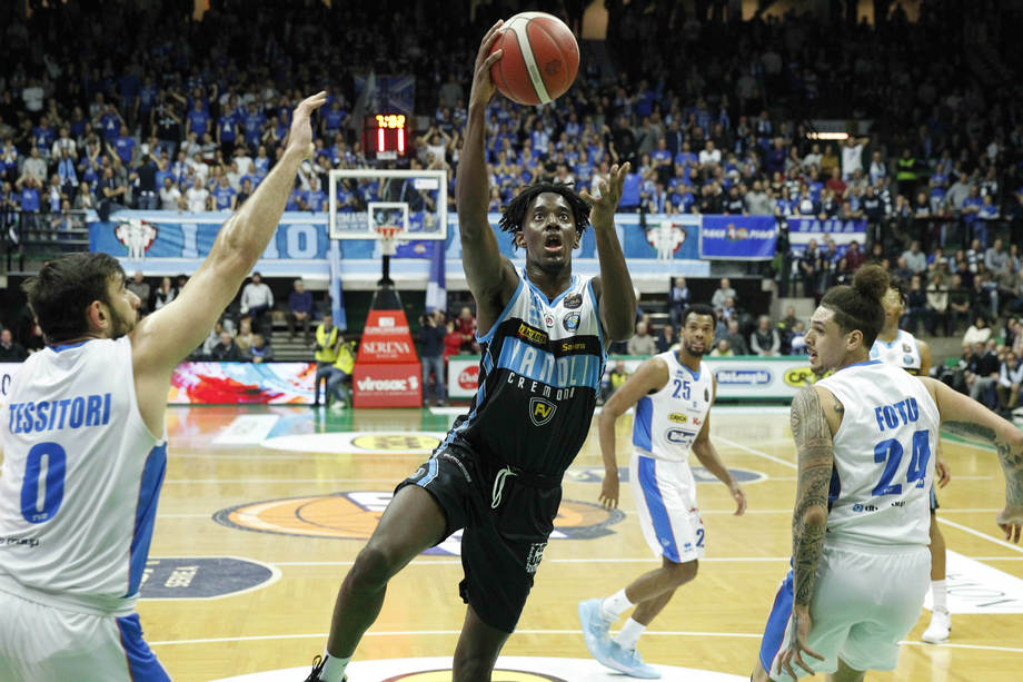 La Vanoli Cremona torna corsara e vince a Treviso trascinata dal solito Happ