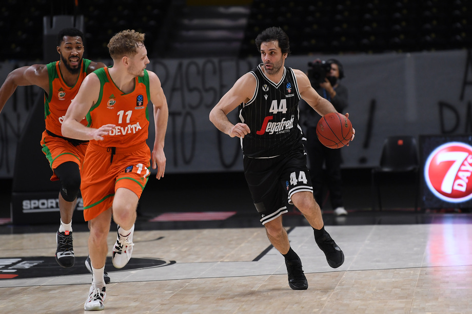 EuroCup: dopo un supplementare la Virtus Segafredo Bologna vince sul campo del Cedevita e blinda il primo posto nel girone