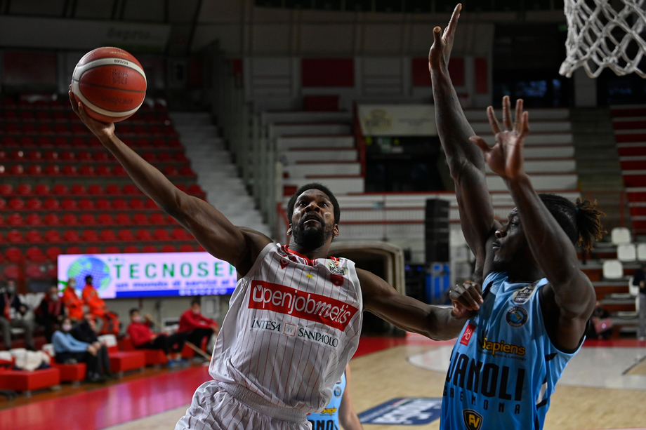 Serie A UnipolSai: dopo due supplementari la Openjobmetis Varese batte la Vanoli Cremona