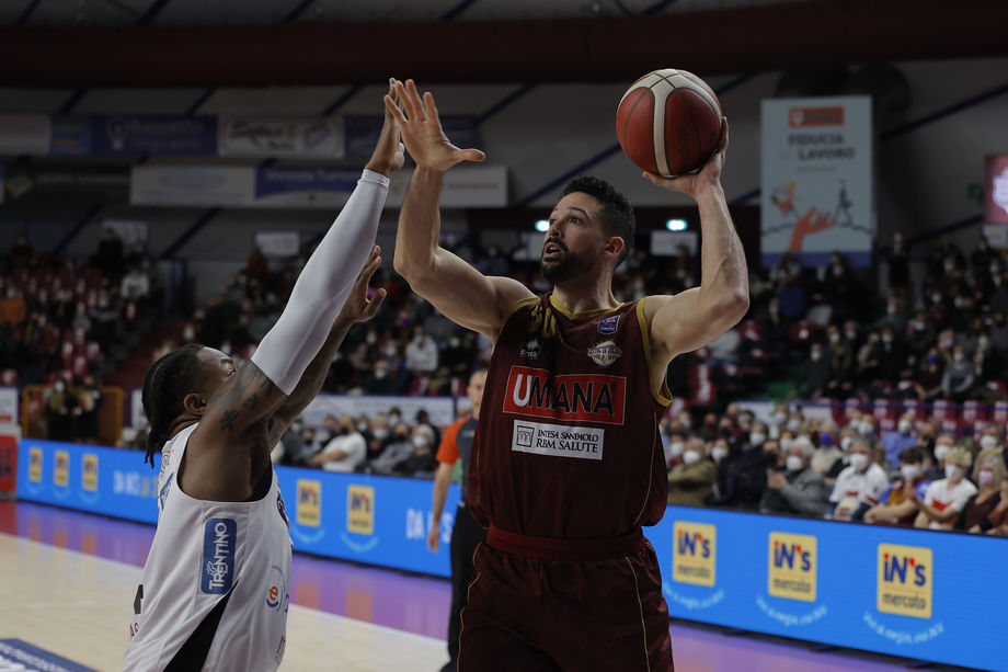 Umana Reyer Venezia, contro Trento Watt firma il suo nuovo massimo in  Italia per rimbalzi (15)