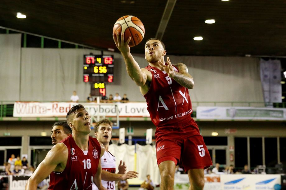 A Lucca dominio Olimpia Milano con super James: Umana Venezia sconftta in finale