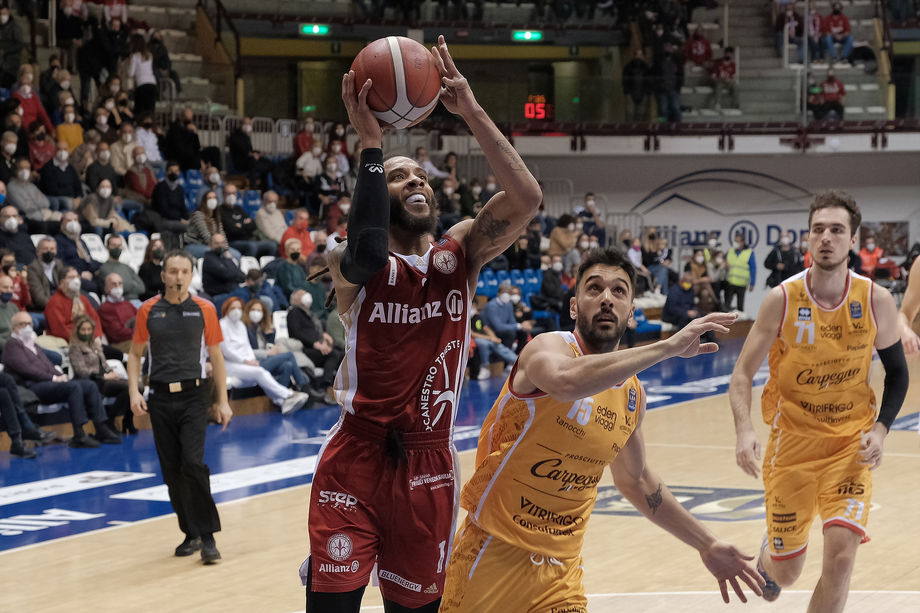 Allianz Trieste, con Pesaro miglior prova assoluta stagionale per percentuale al tiro (62.7%) e da tre punti (68.8%)