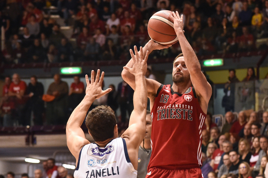 Trieste, Cavaliero supera i 1.000 assist in carriera (5° tra i giocatori in attività e 17° nella classifica di tutti i tempi)
