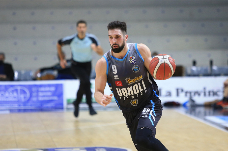 Serie A UnipolSai: alle 16 Openjobmetis Varese - Vanoli Cremona. Mian alla presenza n°112, è record societario