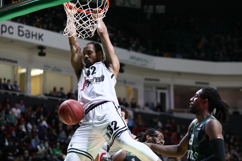 EuroCup, la Virtus Segafredo Bologna cede in gara 2 di semifinale all'UNICS Kazan: mercoledì lo spareggio per la finale